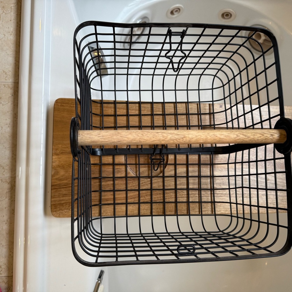Target storage basket with two forms - Picture 3 of 9